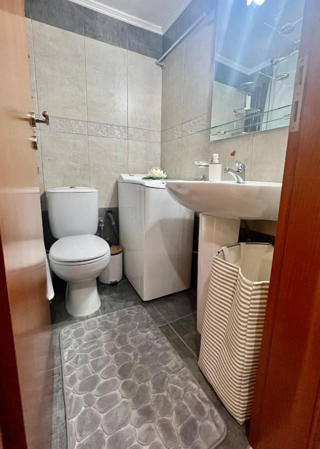 Elegant Downtown Retreat Apartamento Calamata Exterior foto