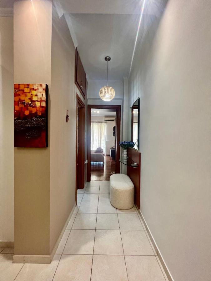 Elegant Downtown Retreat Apartamento Calamata Exterior foto